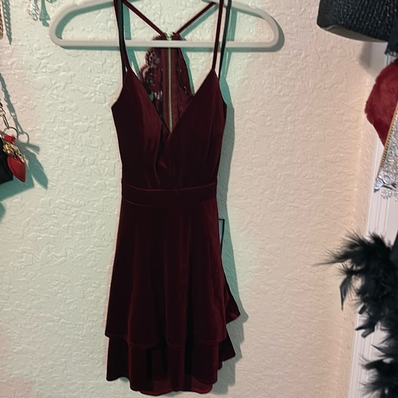 B Darlin Dresses & Skirts - B. DARLIN EXCLUSIVE VELOUR MERLOT FORMAL DRESS